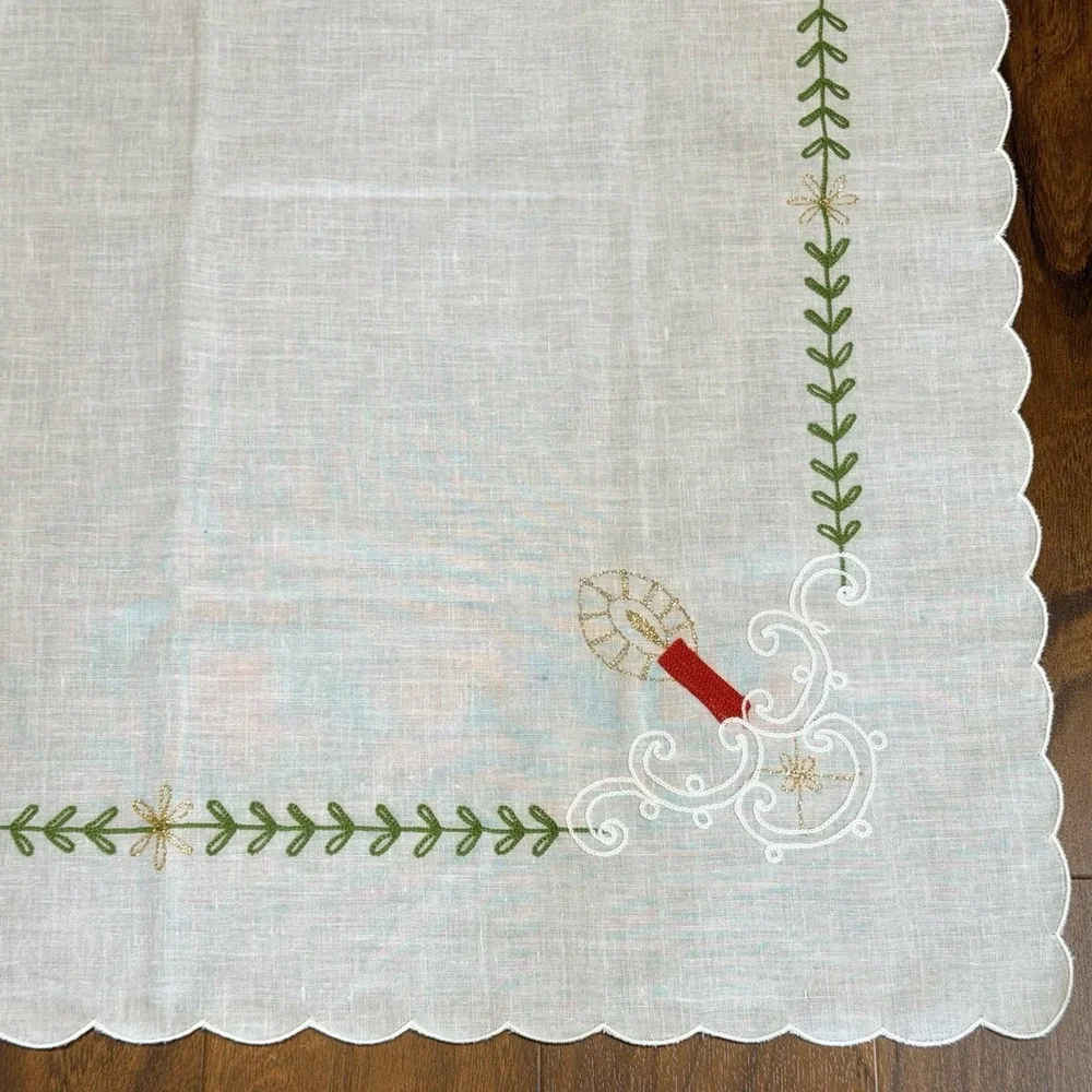 VTG Card Table Tablecloth Topper Embroidered Linen Cutwork Holiday Decor Candle‎